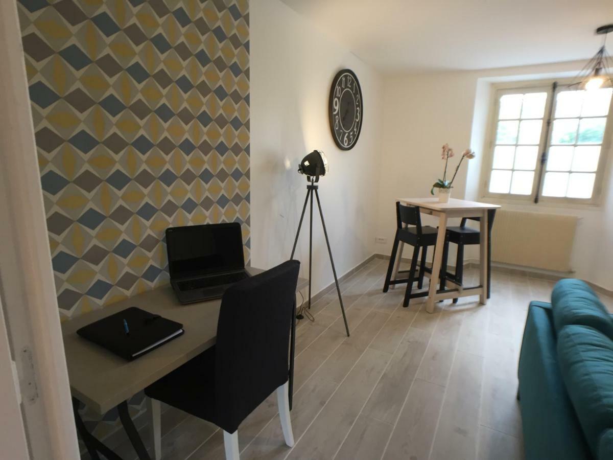 Domaine Des Trois Chateaux Apartment *