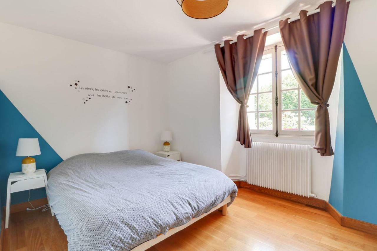 Domaine Des Trois Chateaux Apartment *